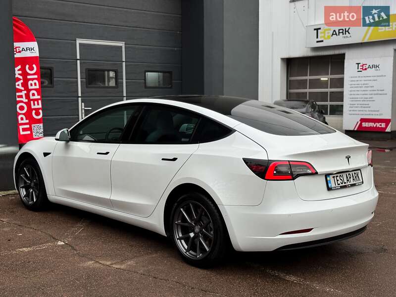 Седан Tesla Model 3 2021 в Киеве фото 8 Седан Tesla Model 3 2021 в Киеве