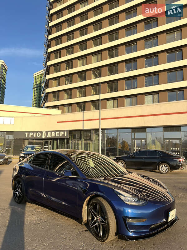 Седан Tesla Model 3 2020 в Києві фото 2 Седан Tesla Model 3 2020 в Києві