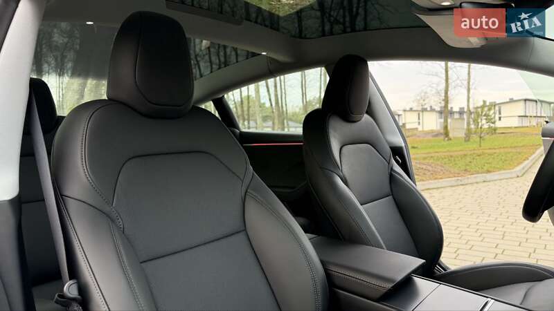 Седан Tesla Model 3 2025 в Ковеле