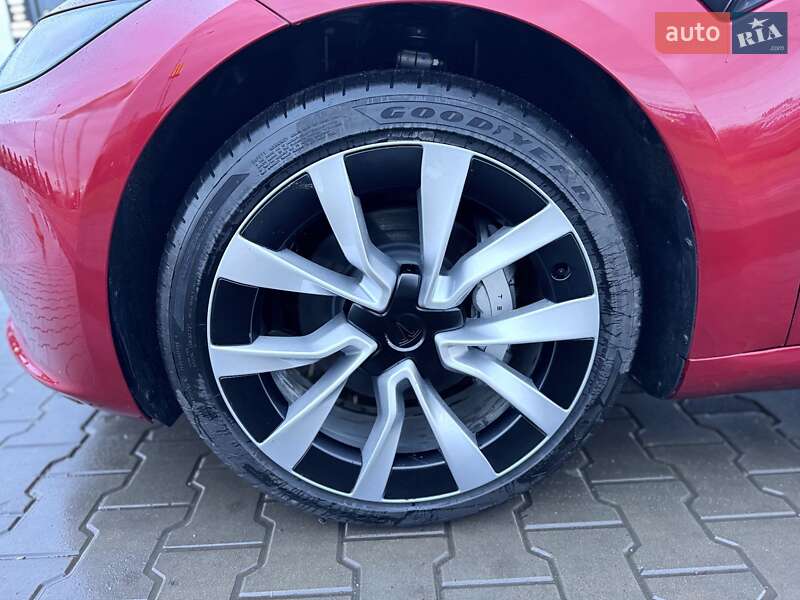 Седан Tesla Model 3 2025 в Ковеле