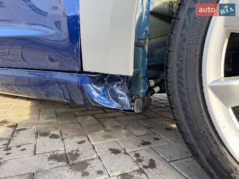 Седан Tesla Model 3 2019 в Луцке