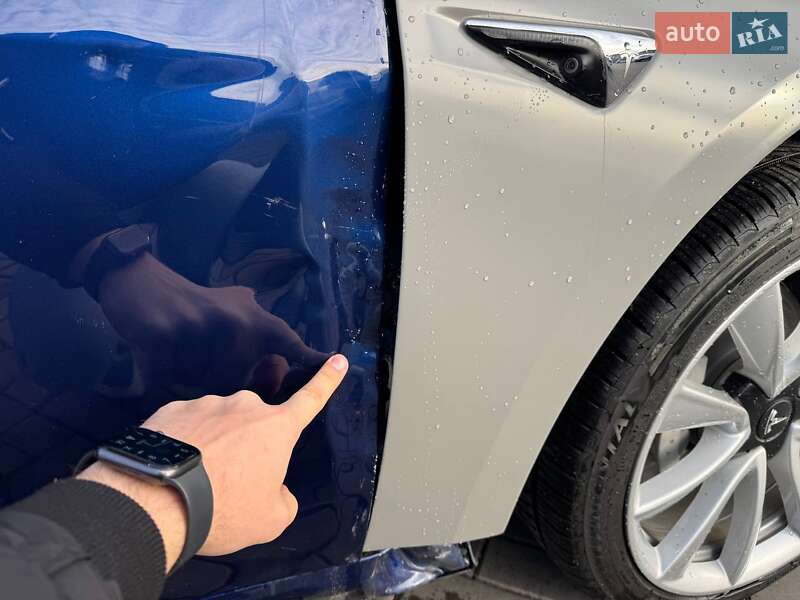 Седан Tesla Model 3 2019 в Луцке