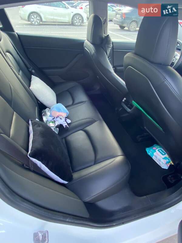 Седан Tesla Model 3 2020 в Львове фото 10 Седан Tesla Model 3 2020 в Львове