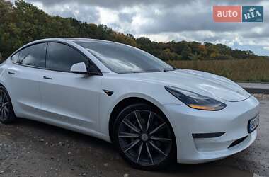 Седан Tesla Model 3 2021 в Тернополе
