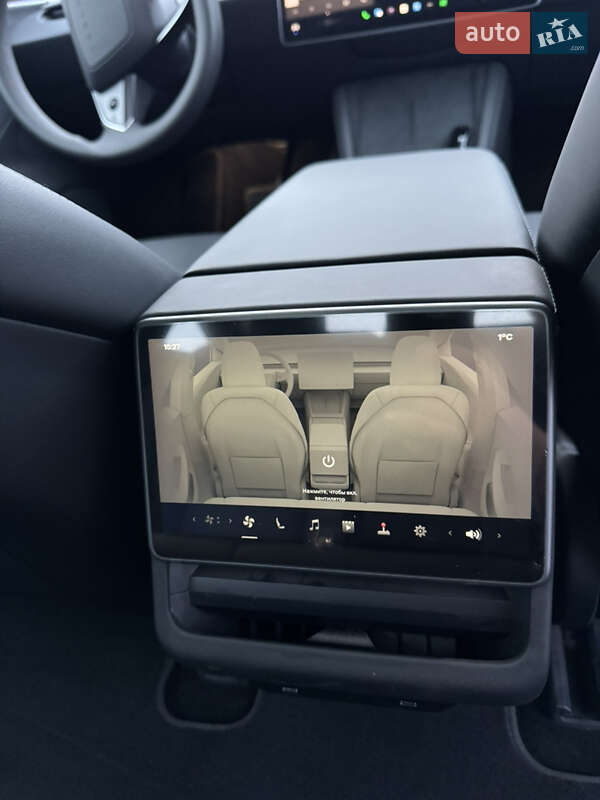 Седан Tesla Model 3 2024 в Дніпрі