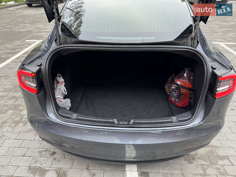 Седан Tesla Model 3 2019 в Киеве фото 14 Седан Tesla Model 3 2019 в Киеве