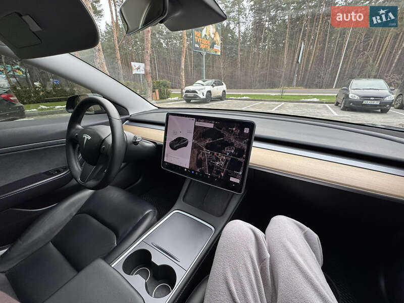 Седан Tesla Model 3 2019 в Киеве фото 24 Седан Tesla Model 3 2019 в Киеве
