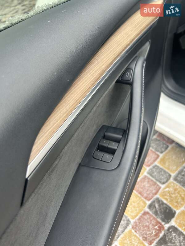 Седан Tesla Model 3 2023 в Полтаве фото 28 Седан Tesla Model 3 2023 в Полтаве