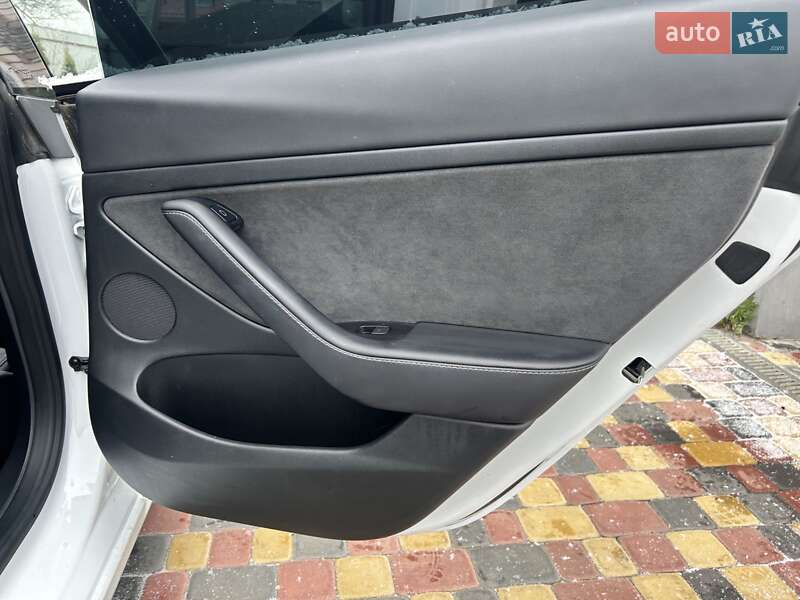 Седан Tesla Model 3 2023 в Полтаве фото 32 Седан Tesla Model 3 2023 в Полтаве