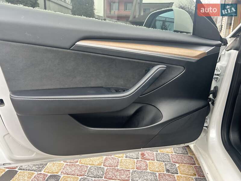 Седан Tesla Model 3 2023 в Полтаве фото 37 Седан Tesla Model 3 2023 в Полтаве