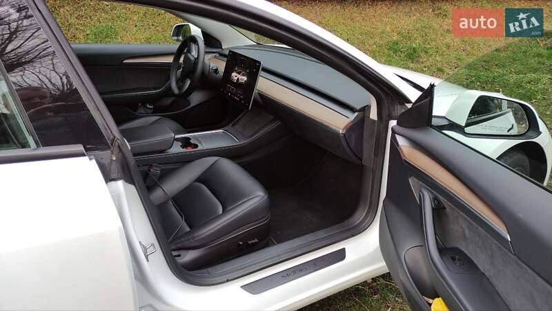 Седан Tesla Model 3 2022 в Киеве фото 11 Седан Tesla Model 3 2022 в Киеве