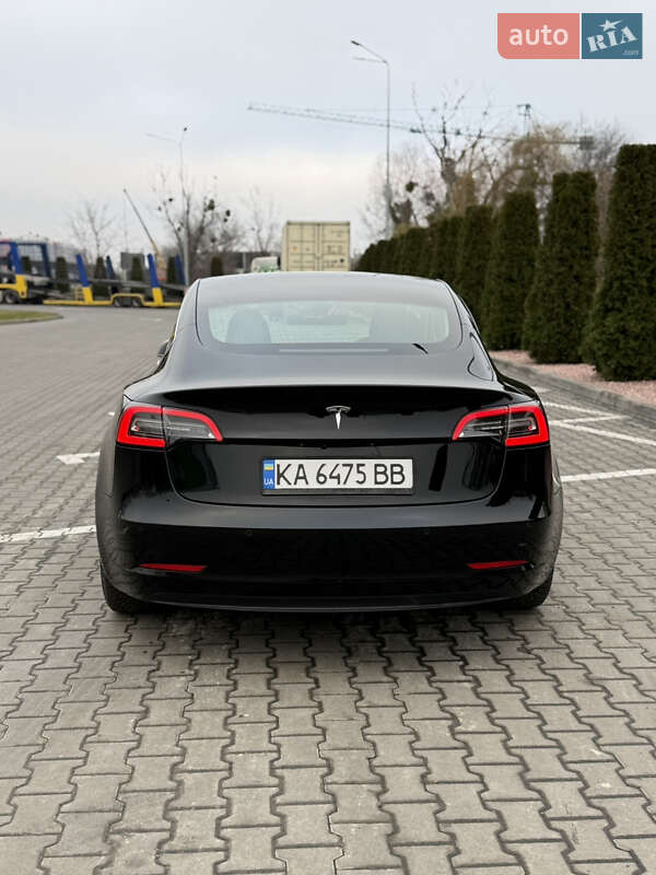 Седан Tesla Model 3 2019 в Киеве фото 7 Седан Tesla Model 3 2019 в Киеве