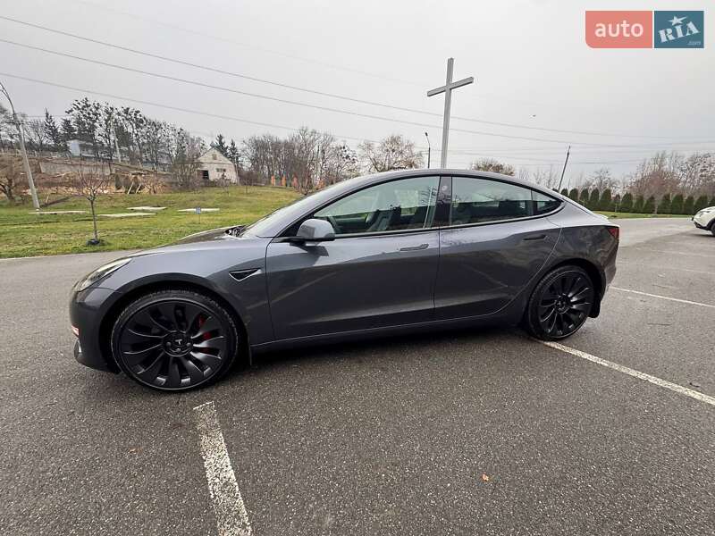 Седан Tesla Model 3 2023 в Киеве фото 17 Седан Tesla Model 3 2023 в Киеве