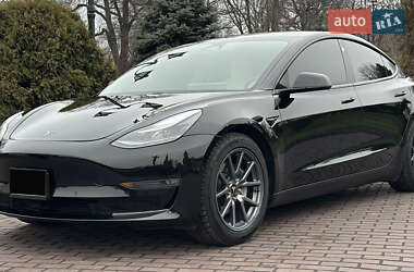 Седан Tesla Model 3 2021 в Дніпрі