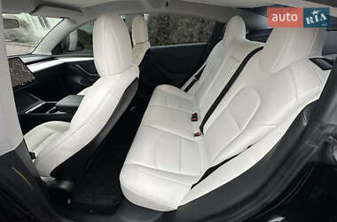 Седан Tesla Model 3 2021 в Днепре