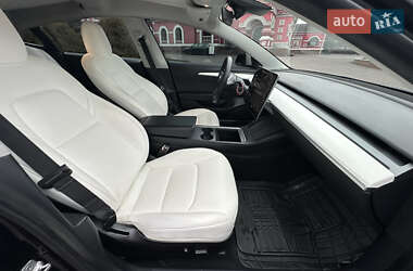 Седан Tesla Model 3 2021 в Днепре