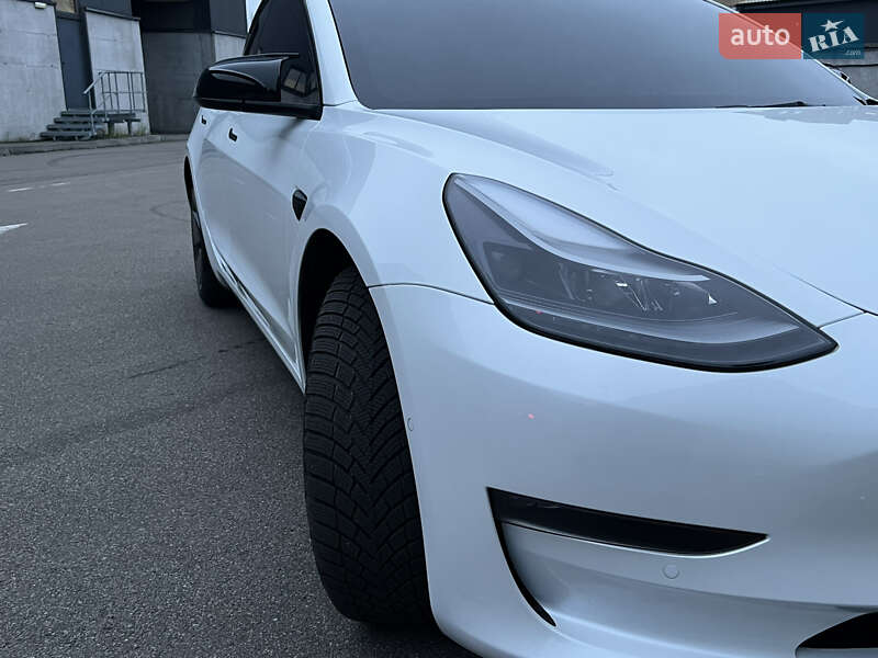 Седан Tesla Model 3 2021 в Киеве фото 16 Седан Tesla Model 3 2021 в Киеве