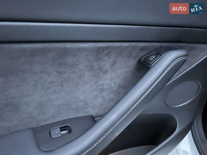 Седан Tesla Model 3 2021 в Киеве фото 25 Седан Tesla Model 3 2021 в Киеве
