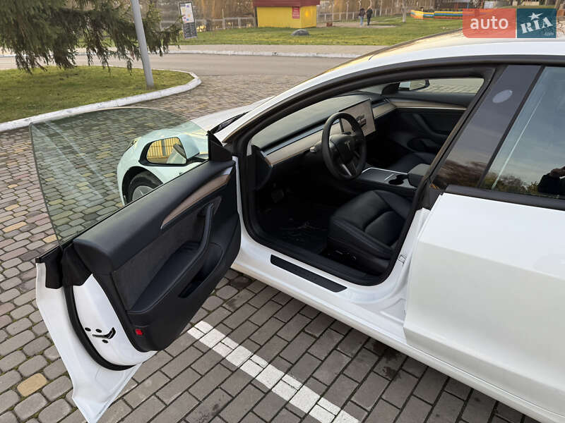 Седан Tesla Model 3 2023 в Луцке фото 6 Седан Tesla Model 3 2023 в Луцке