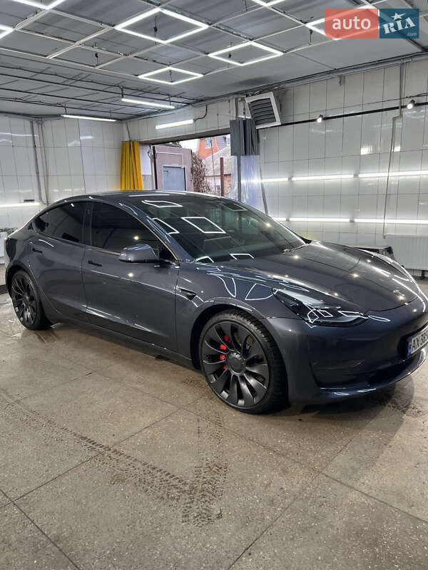 Седан Tesla Model 3 2021 в Харькове фото Седан Tesla Model 3 2021 в Харькове