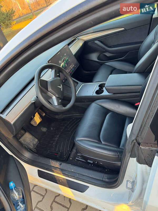 Седан Tesla Model 3 2023 в Ивано-Франковске фото 13 Седан Tesla Model 3 2023 в Ивано-Франковске