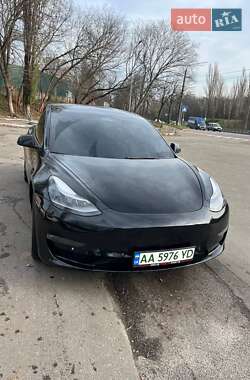 tesla model-3 2022 в Киев от профессионального продавца Роман