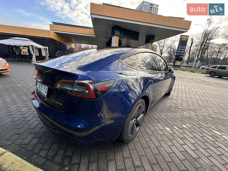 Седан Tesla Model 3 2022 в Днепре