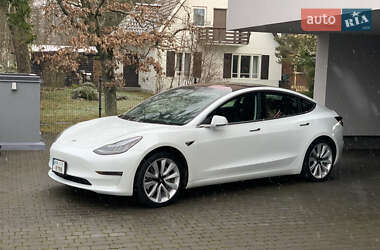 Седан Tesla Model 3 2018 в Киеве