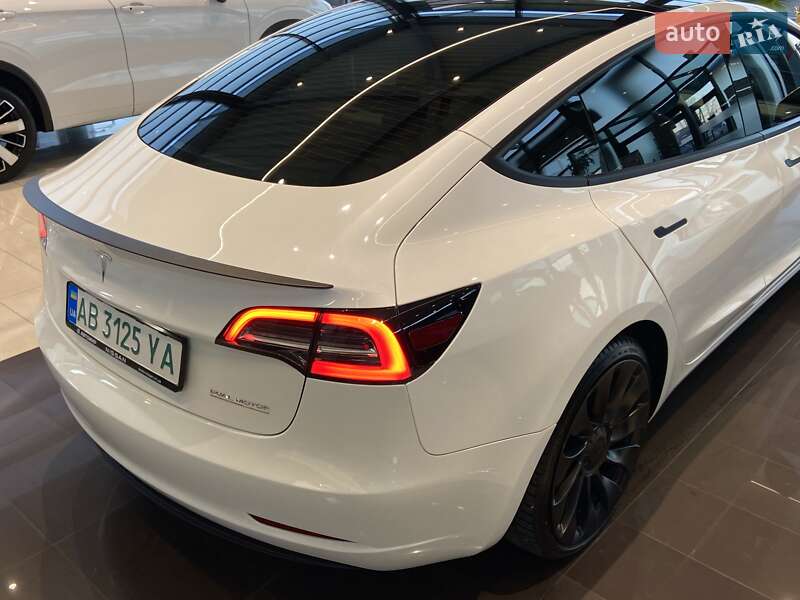 Седан Tesla Model 3 2022 в Вінниці фото 12 Седан Tesla Model 3 2022 в Вінниці