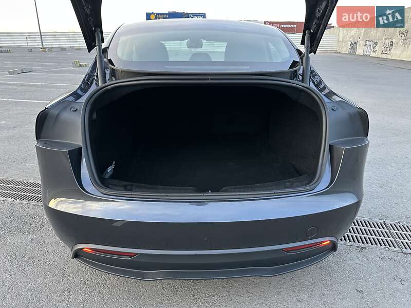 Седан Tesla Model 3 2024 в Львове фото 12 Седан Tesla Model 3 2024 в Львове