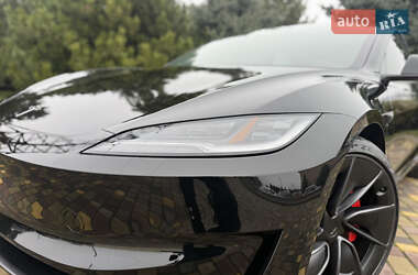 Седан Tesla Model 3 2025 в Дніпрі