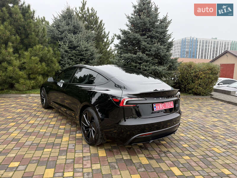 Седан Tesla Model 3 2025 в Днепре