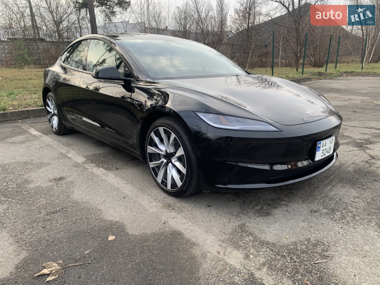 Продам повністю ціле авто.Жодного фарбованого елементу.Встановлена ВВБ 80кВТ від авто с пробігом 5000км.Зроблений детейлінг з нанесенням кераміки на кузов і химчистка салону.Автівка повністю готово до використання .Додатково гуми,зарядок,перехідників немає.Безглузді пропозиції по ціні і обміну не цікаві.Автівка знаходиться на лівому березі і готова для огляду в любий зручний час.