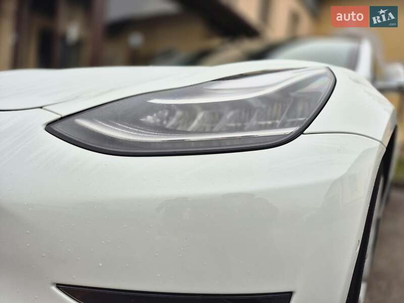 Седан Tesla Model 3 2019 в Киеве фото 3 Седан Tesla Model 3 2019 в Киеве