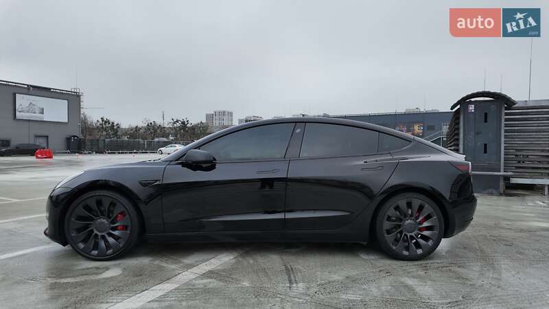 Седан Tesla Model 3 2020 в Киеве