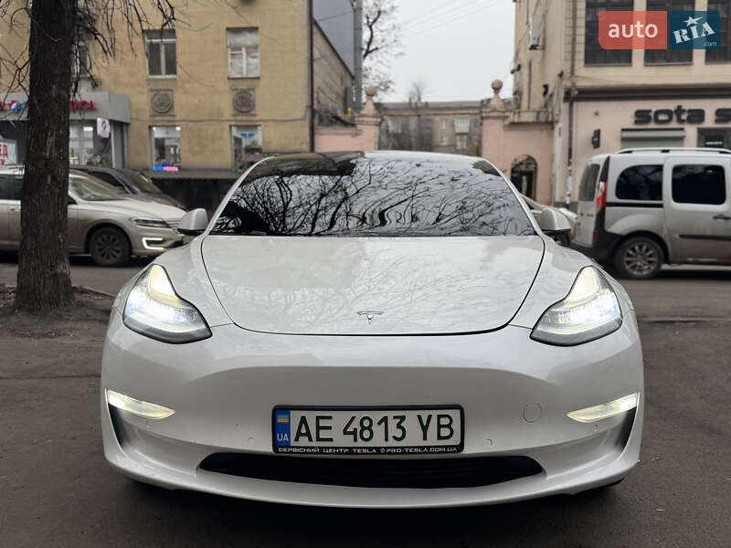 Седан Tesla Model 3 2020 в Днепре фото 2 Седан Tesla Model 3 2020 в Днепре