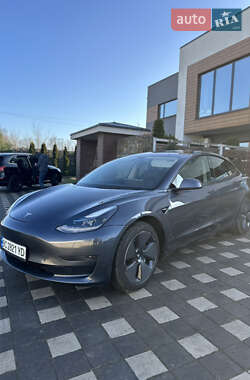 Седан Tesla Model 3 2022 в Стрые