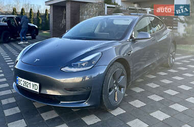 Седан Tesla Model 3 2022 в Стрые