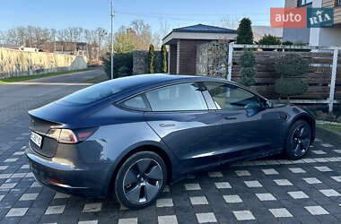 Седан Tesla Model 3 2022 в Стрые