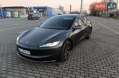 Седан Tesla Model 3 2024 в Коломые