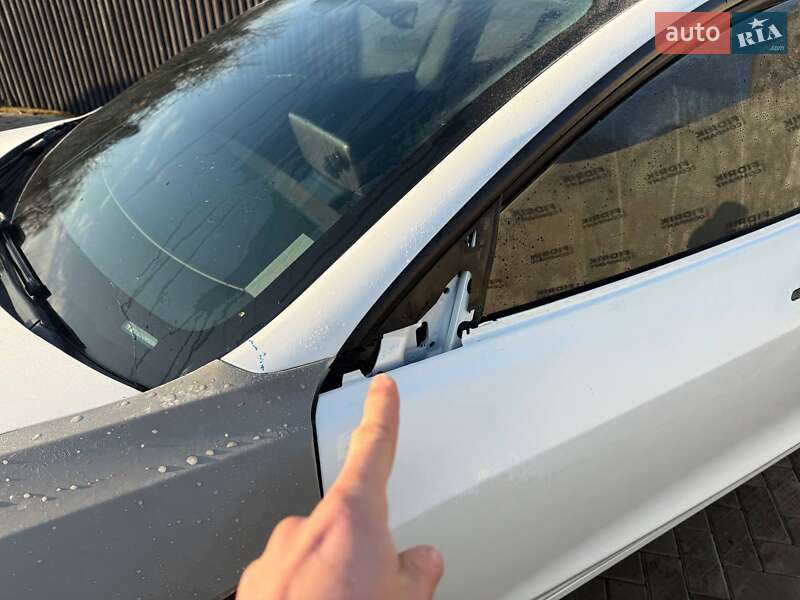 Седан Tesla Model 3 2021 в Луцке