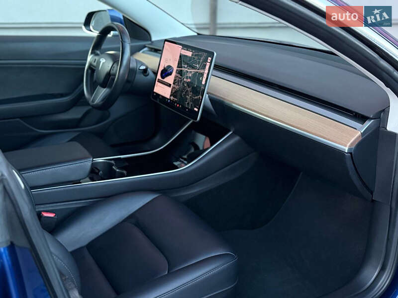 Седан Tesla Model 3 2018 в Дрогобыче фото 86 Седан Tesla Model 3 2018 в Дрогобыче