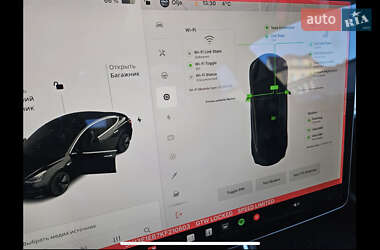Седан Tesla Model 3 2019 в Нововолынске