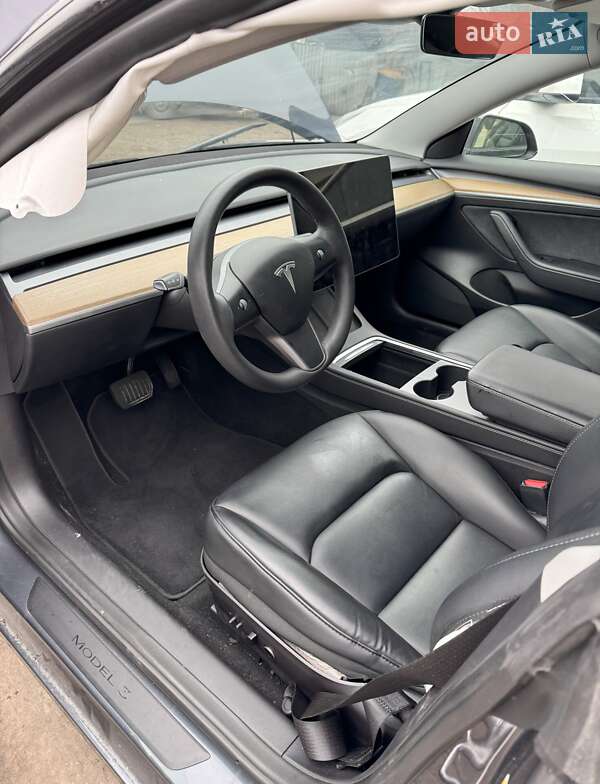 Седан Tesla Model 3 2022 в Киеве