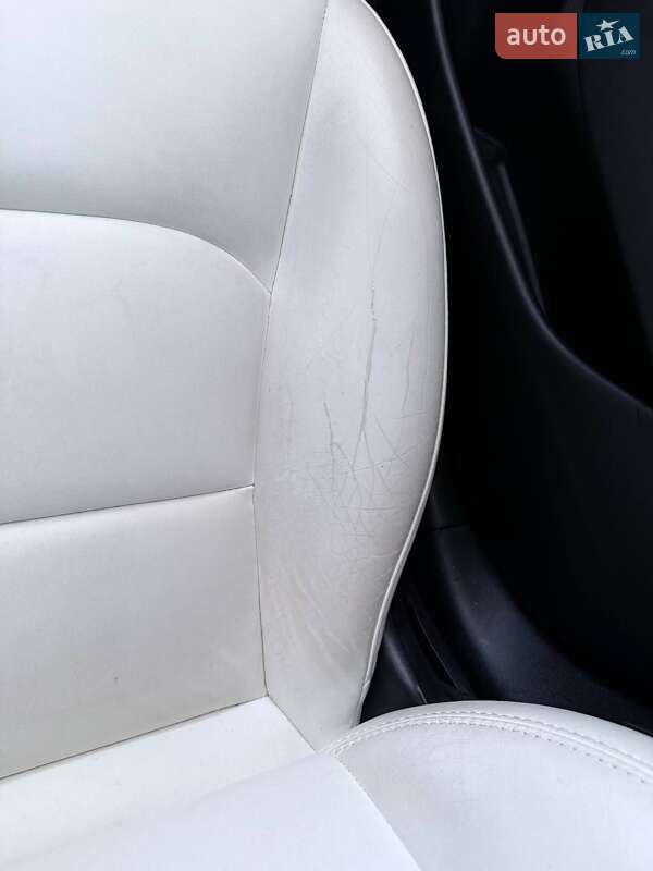 Седан Tesla Model 3 2020 в Днепре