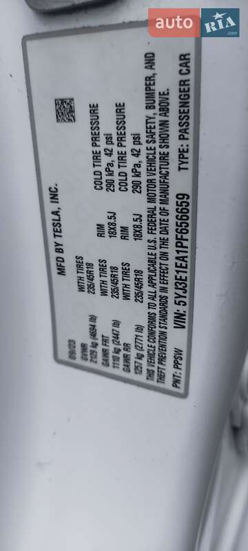 Седан Tesla Model 3 2023 в Одессе