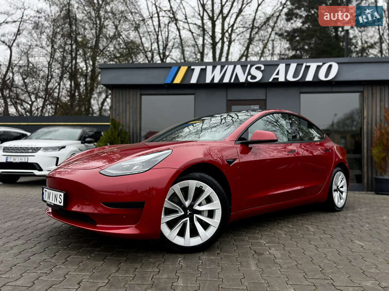 Седан Tesla Model 3 2023 в Одессе