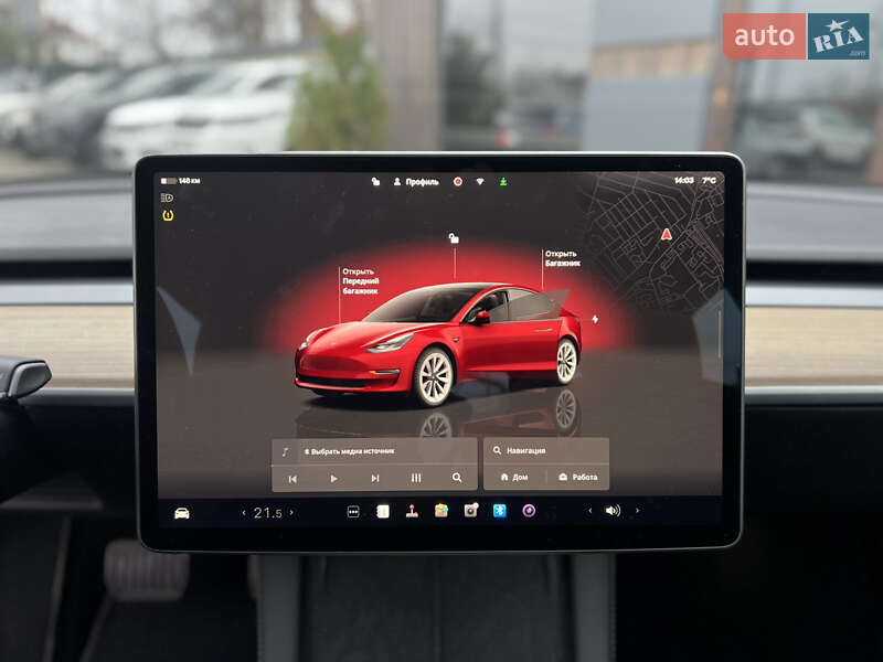 Седан Tesla Model 3 2023 в Одессе