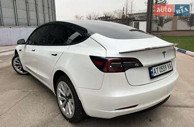 Седан Tesla Model 3 2021 в Ивано-Франковске