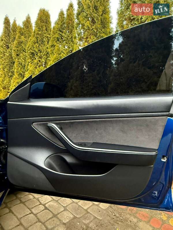 Седан Tesla Model 3 2020 в Дрогобичі фото 73 Седан Tesla Model 3 2020 в Дрогобичі
